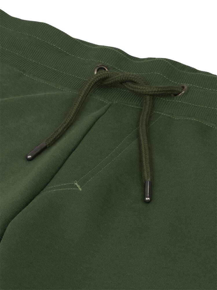 141214-675_Key-Shorts_Dk-Green_Closeup1