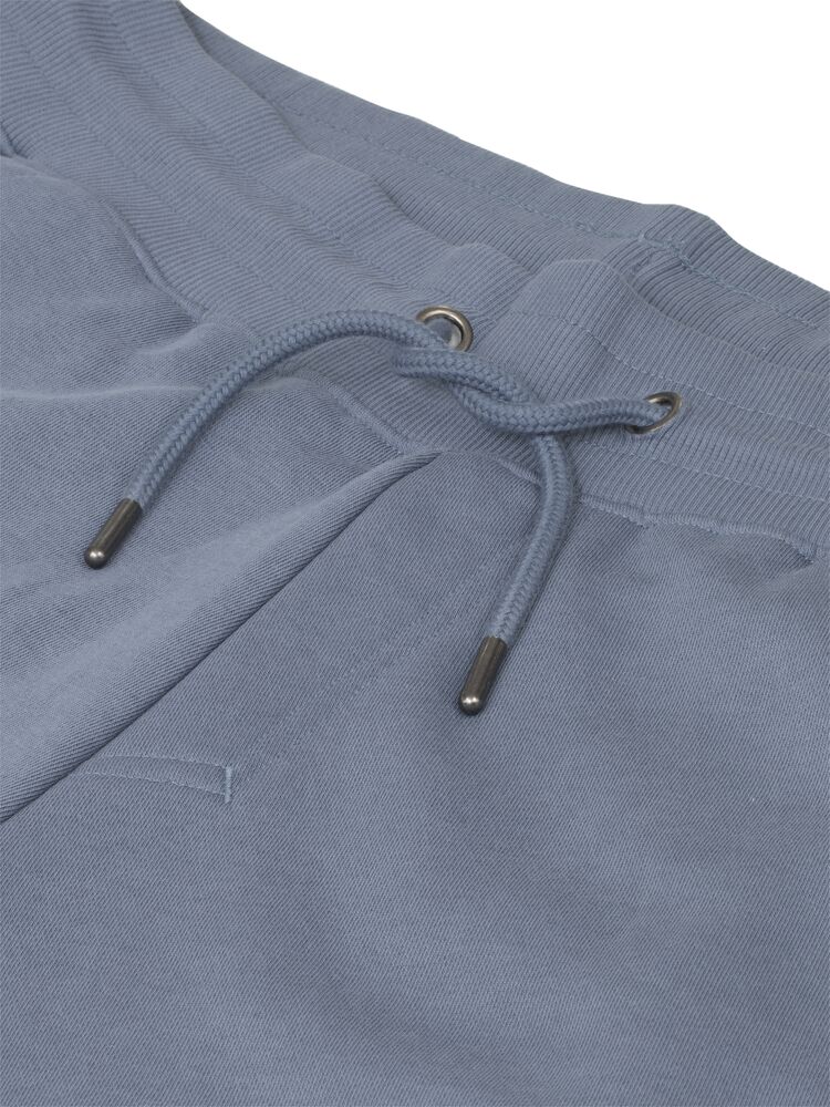 141214-748_Key-Shorts_Dusty-Blue_Closeup1