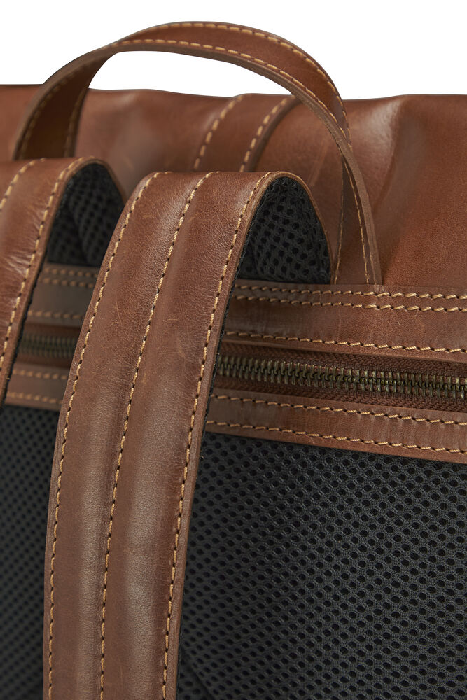 158953_LeatherLineBackpack_Cognac_Closeup3
