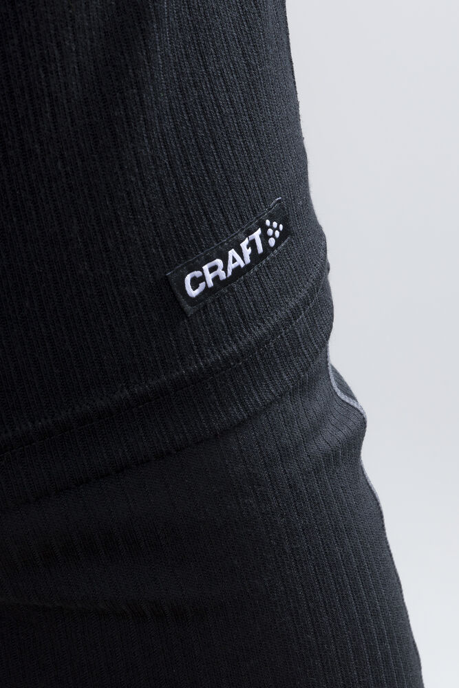 1905332_999975_Baselayer_Set_1_C5