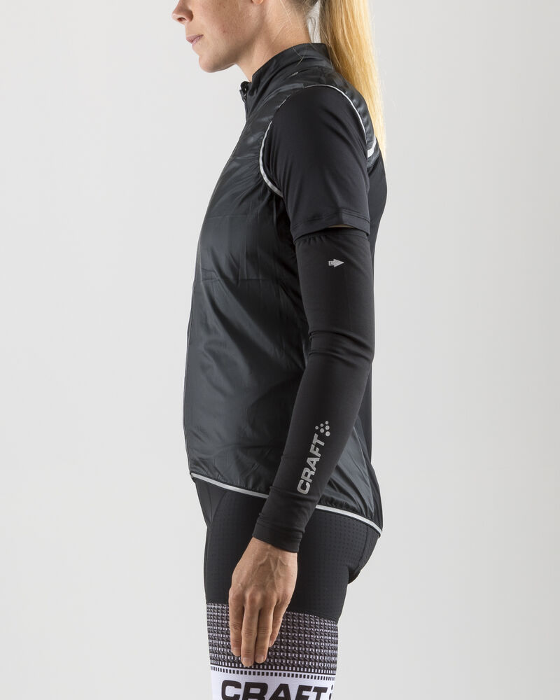 1906065_999000_Lithe_Vest_C2