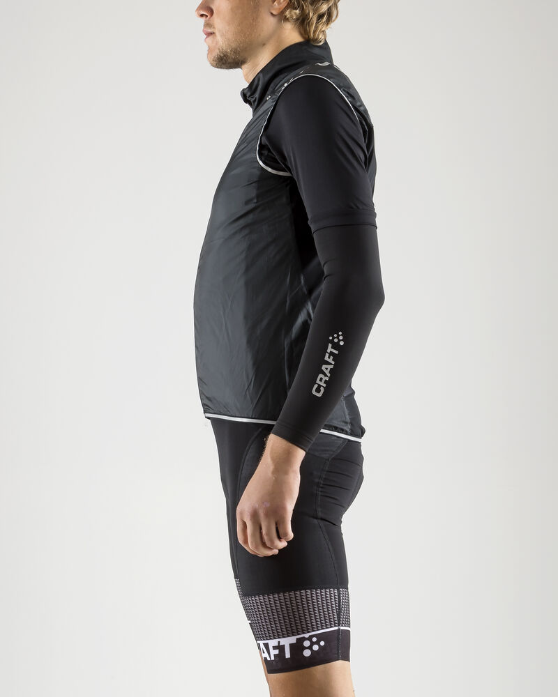 1906087_999000_Lithe_Vest_C2
