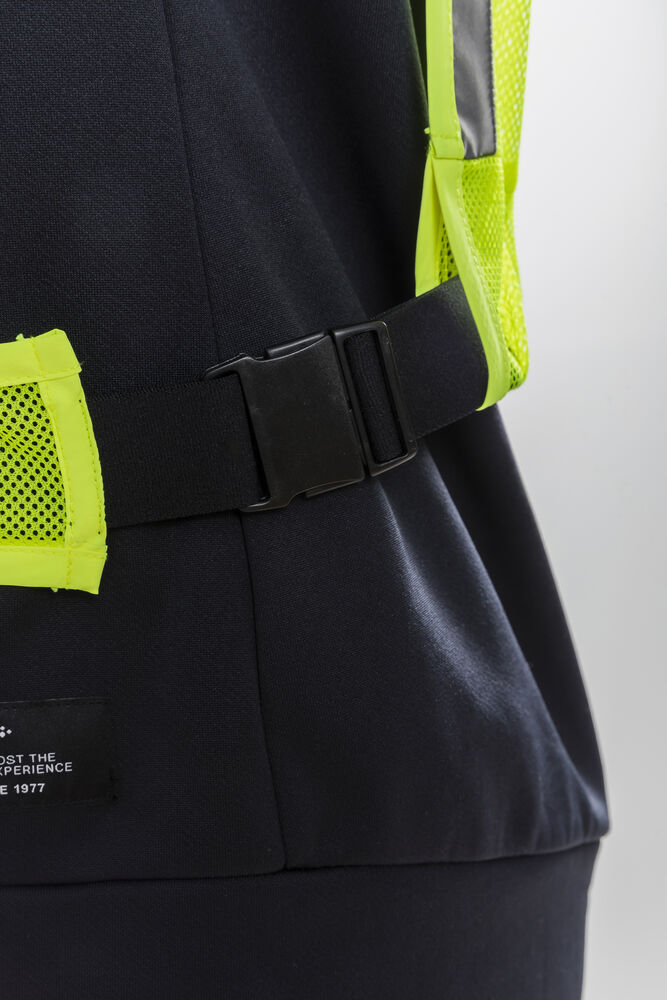 1906427_851000_All_Year_Mesh_Vest_C7