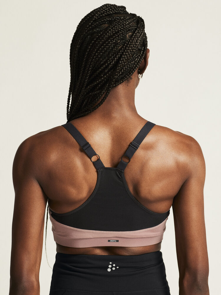 1907182-726499_CORE-Motion-Bra_closeup6