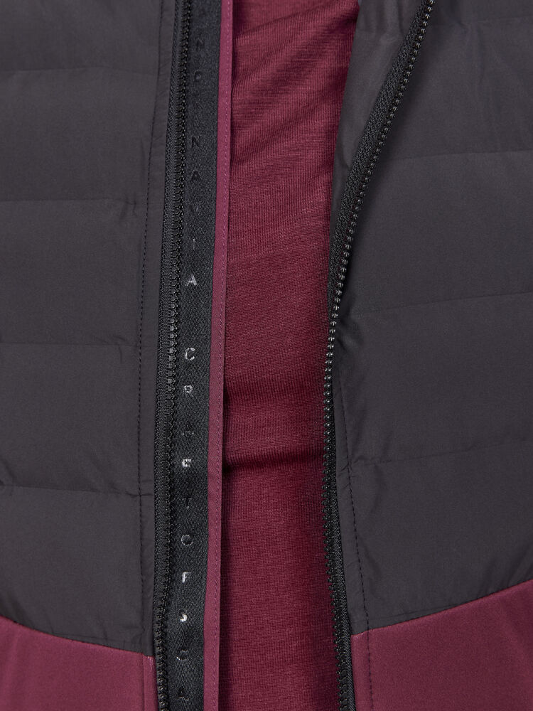 1907846-492999_ADV-Pursuit-Thermal-Jacket-W_Closeup5