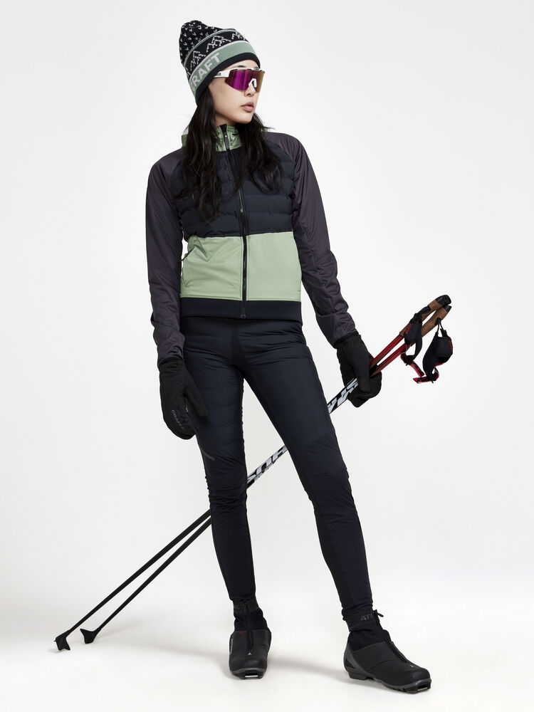 1907846-999622_ADV-Pursuit-Thermal-Jacket-W_Closeup5