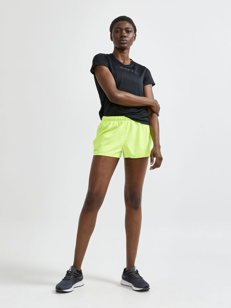1908745-999000_Core-Essence-SS-Mesh-Tee_Closeup4