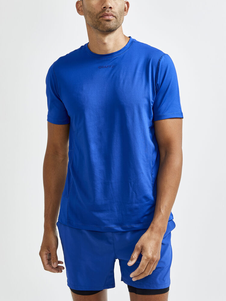 1908753-360000_ADV-Essence-SS-Tee_Closeup1