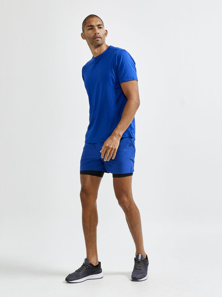 1908753-360000_ADV-Essence-SS-Tee_Closeup4