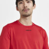 1908753-453000_ADV-Essence-SS-Tee-M_Closeup3