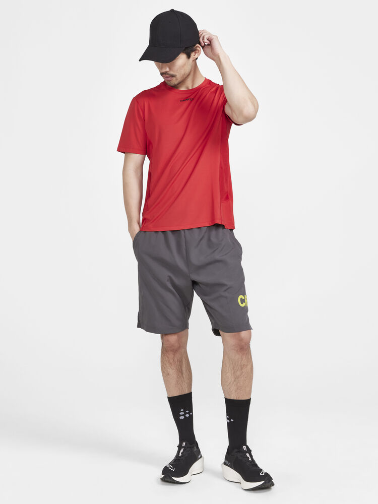 1908753-453000_ADV-Essence-SS-Tee-M_Closeup6