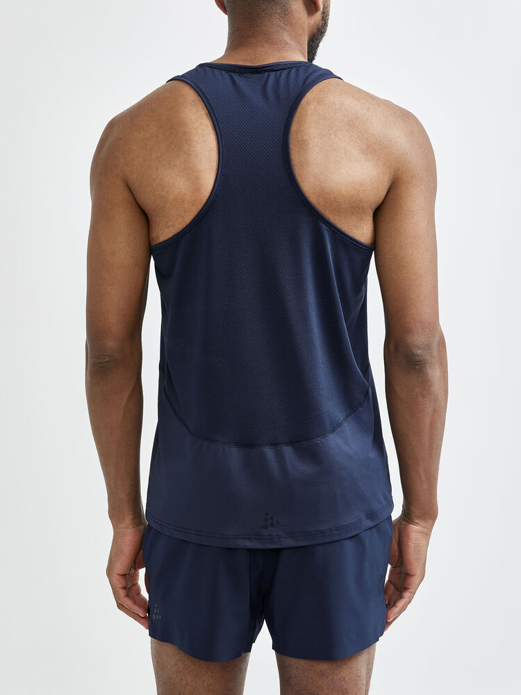 1908755-396000_ADV-Essence-Singlet_Closeup2