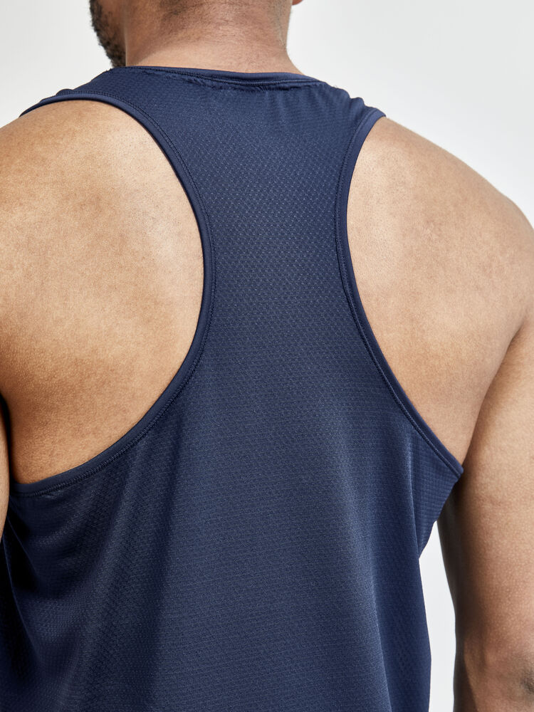 1908755-396000_ADV-Essence-Singlet_Closeup3
