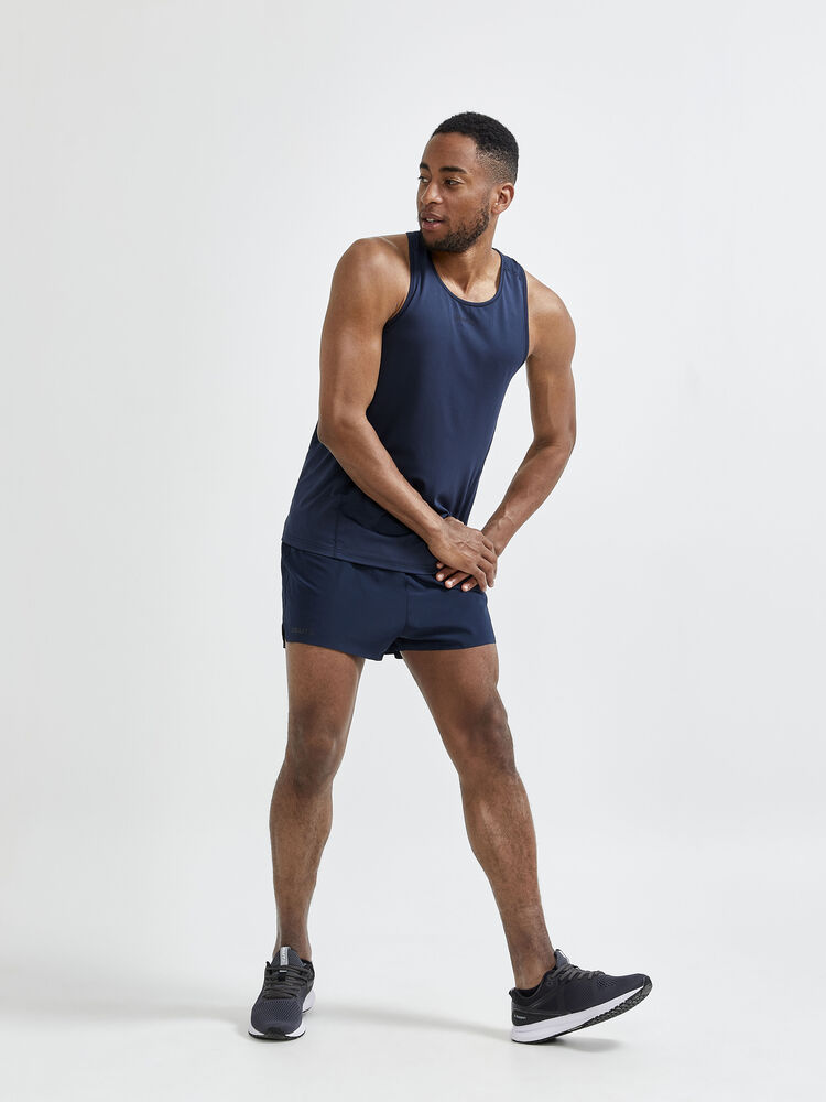 1908755-396000_ADV-Essence-Singlet_Closeup5