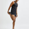 1908755-999000_ADV-Essence-Singlet_Closeup4