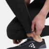 1908758-999000_ADV-Essence-Zip-Tights-M_Closeup4