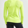 1908769-851000_ADV-Essence-LS-Tee_Closeup2