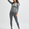 1908769-975000_ADV-Essence-LS-Tee_Closeup5