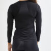 1908769-999000_ADV-Essence-LS-Tee_Closeup2