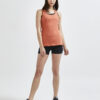 1908773-999000_Core-Essence-Hot-Pants_Closeup4