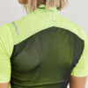 1908793-851000_Essence-Light-Wind-Vest_Closeup4