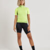 1908793-851000_Essence-Light-Wind-Vest_Closeup6