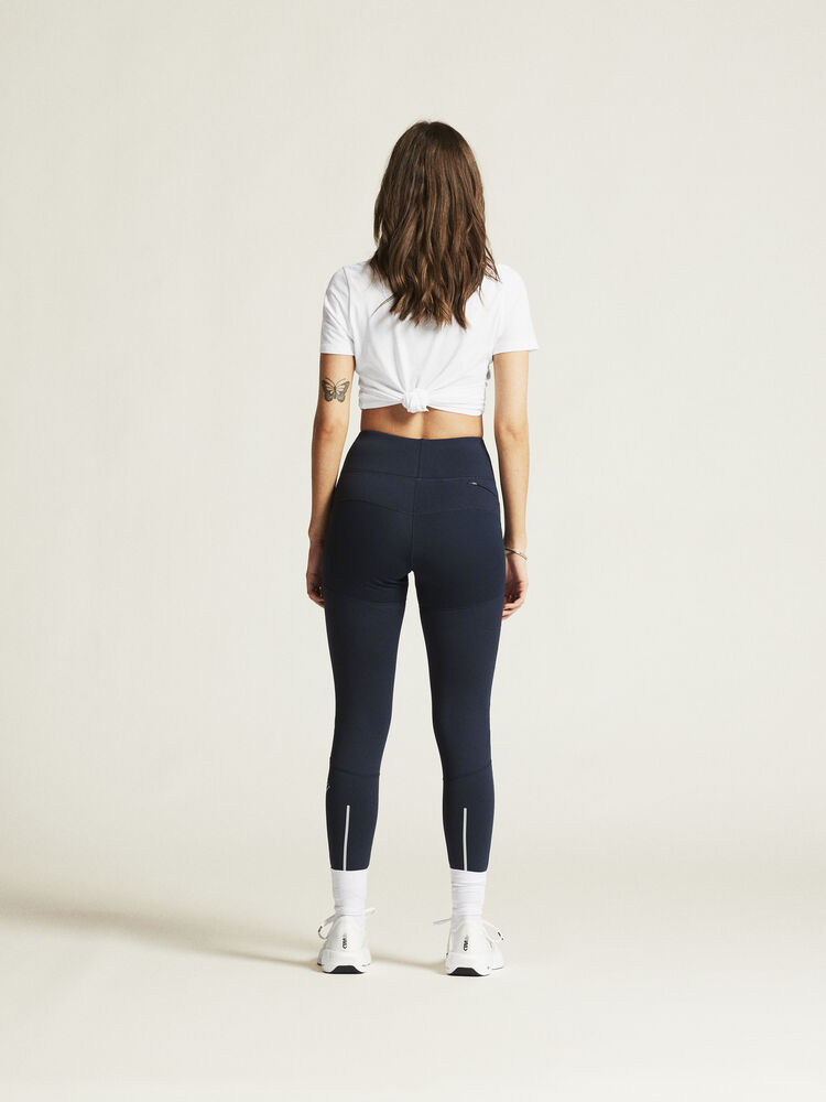 1909631-396000_ADV-Essence-Wind-Tights-W_closeup3