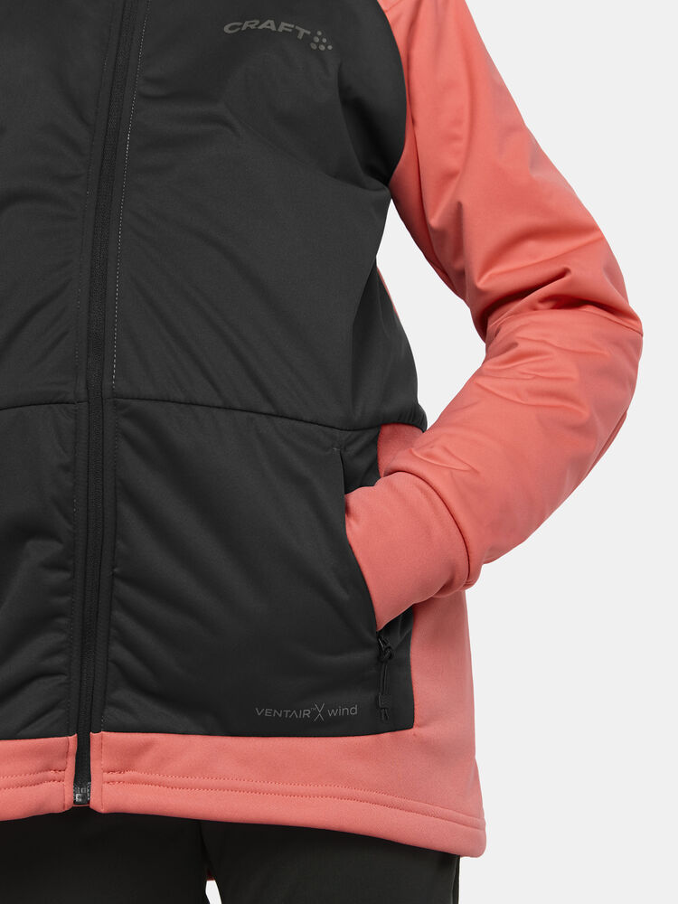 1909807-740992_Core-Warm-XC-Jacket_Closeup4