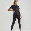 1909984-999000_ADV-Essence-SS-Tee_Closeup6