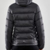 1910391-985000_CORE-Explore-Isolate-Jacket-W_Closeup3