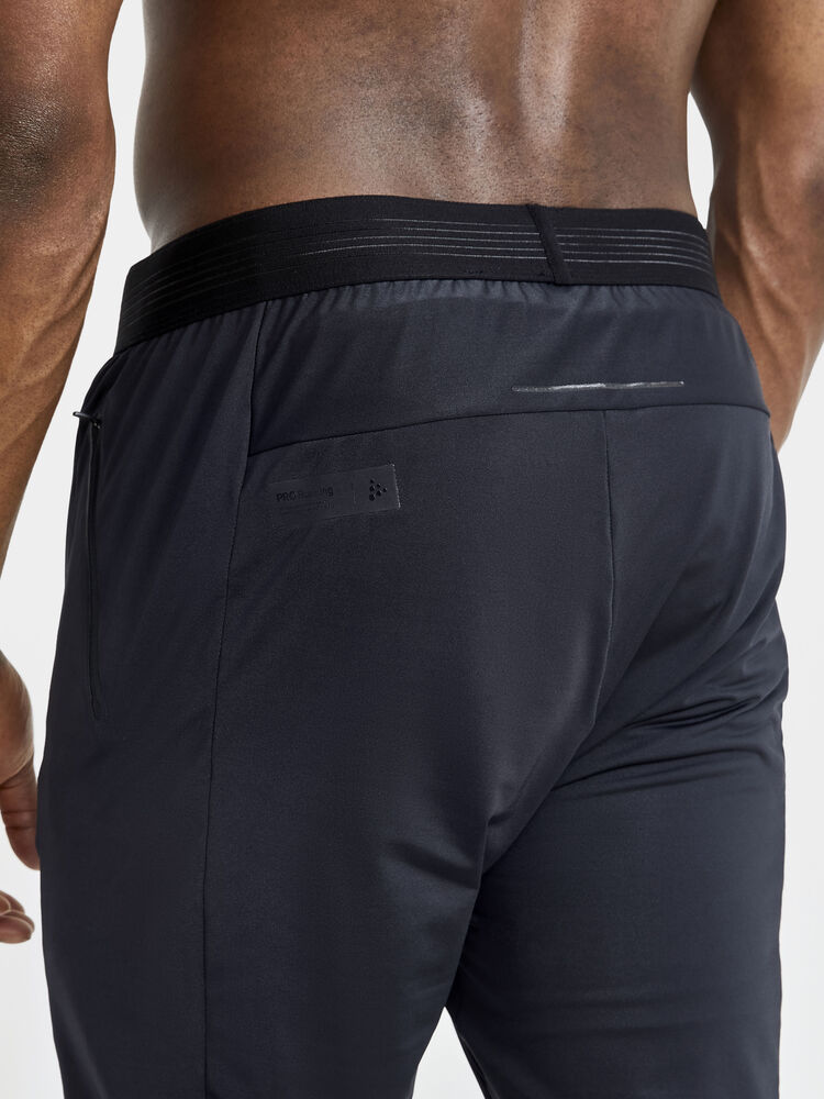 1910412-999000_PRO-Hypervent-Pants-M_Closeup5
