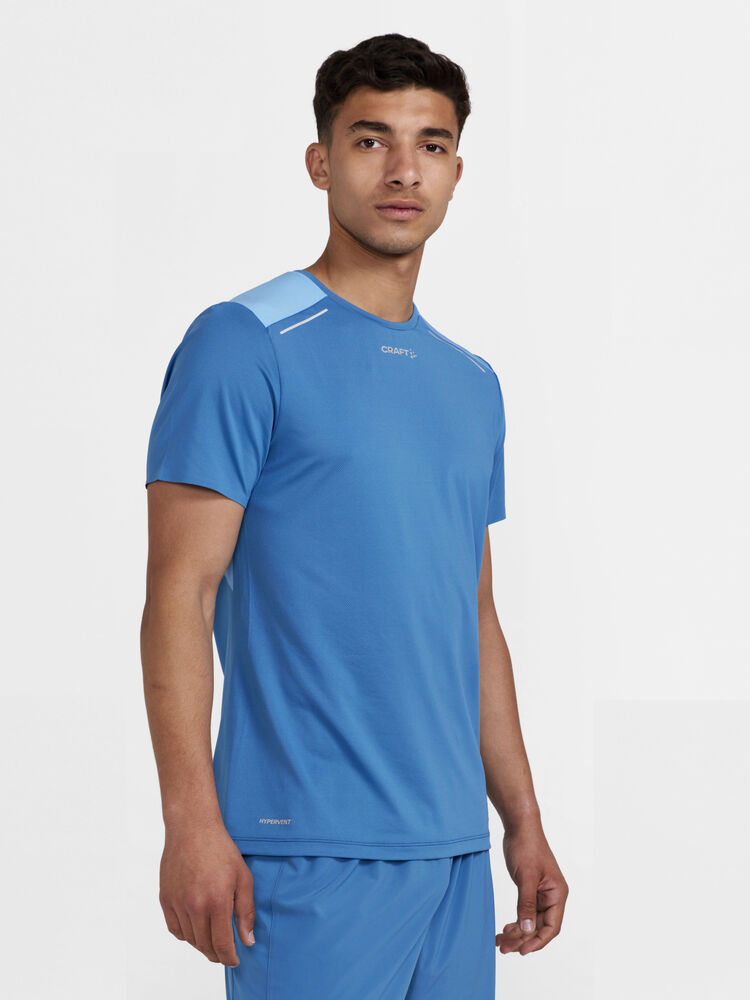 1910415-379307_PRO-Hypervent-SS-Tee-M_Closeup1