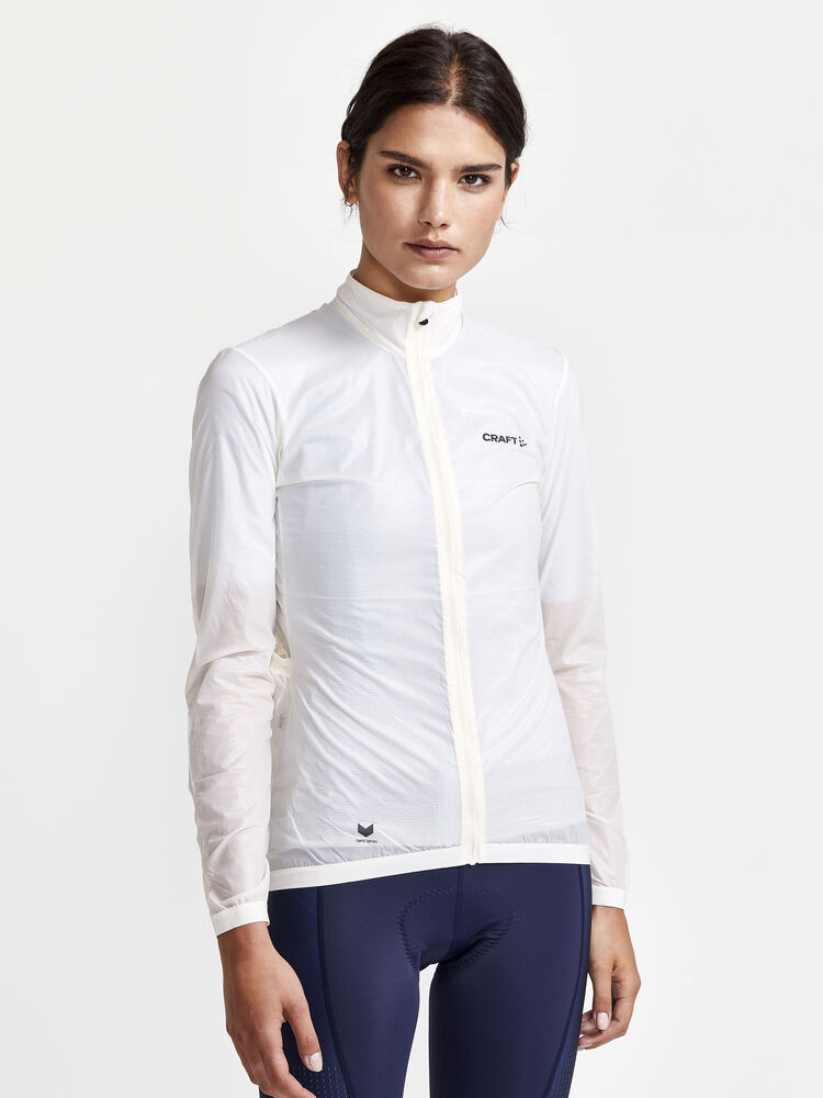 1910547-904000_Pro-Nano-Wind-Jacket-W_Closeup1