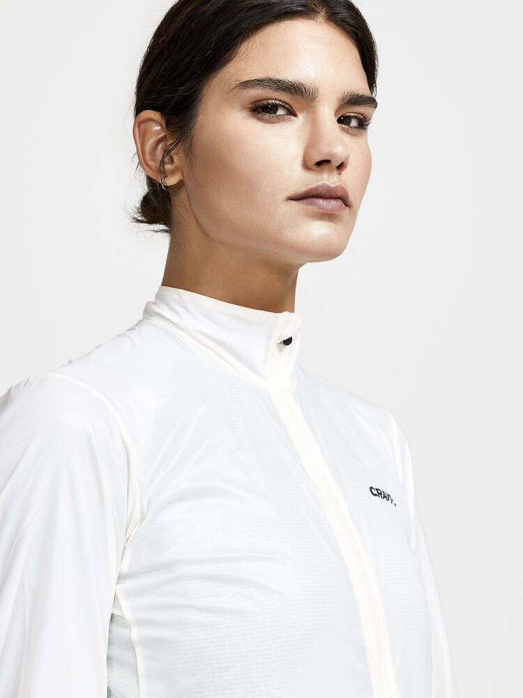 1910547-904000_Pro-Nano-Wind-Jacket-W_Closeup6