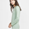 1911168-622000_CORE-Dry-Active-Comfort-LS-W_Closeup1