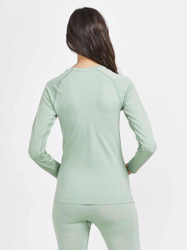 1911168-622000_CORE-Dry-Active-Comfort-LS-W_Closeup2