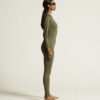 1911168-664000_CORE-Dry-Active-Comfort-LS-W_closeup2