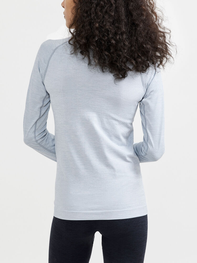 1911168-909000_CORE-Dry-Active-Comfort-LS-W_Closeup2