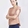 1911242-791000_Core-Essence-SS-Tee-W_Closeup1