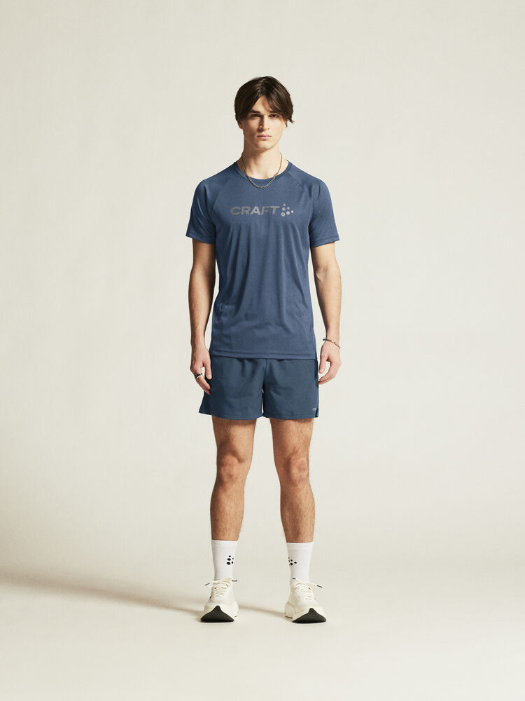 1911786-328000_Core-Essence-Logo-Tee-M_closeup1