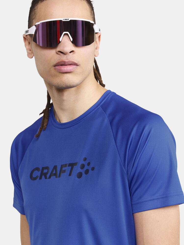 1911786-359000_Core-Essence-Logo-Tee-M_Closeup_995