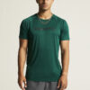 1911786-640000_Core-Essence-Logo-Tee-M_closeup4