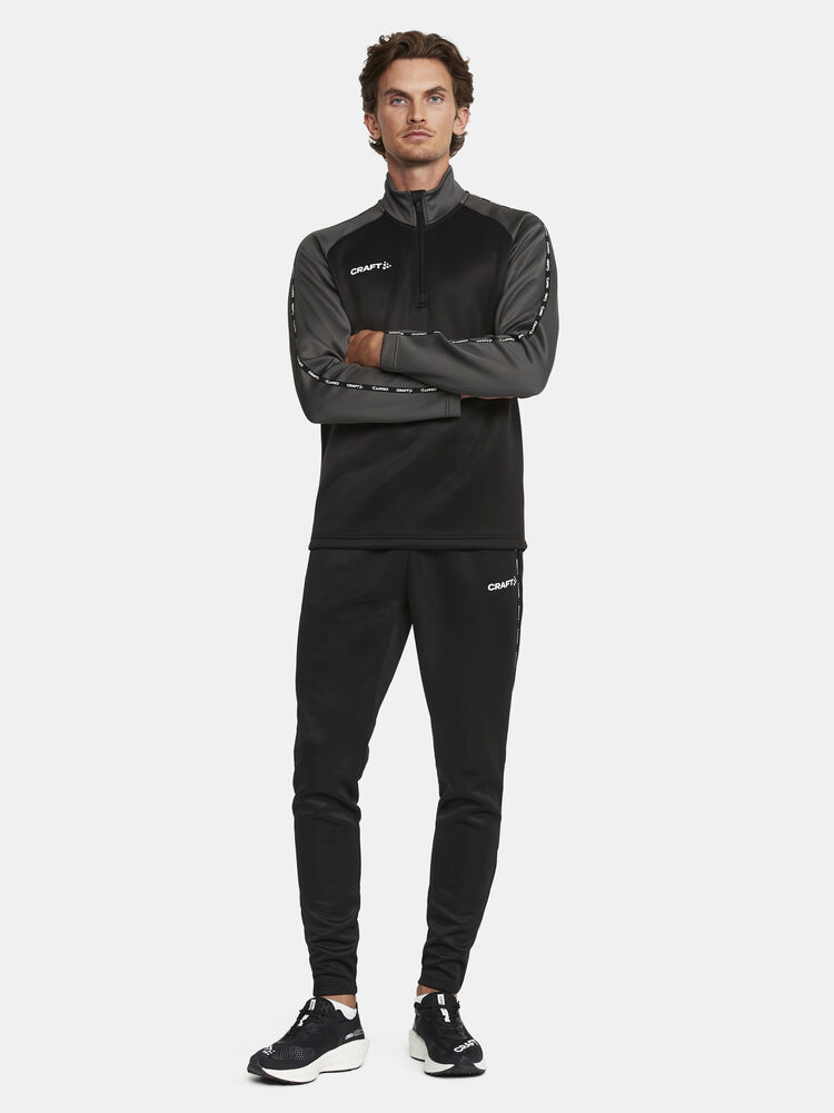 1912731-999985_Squad-2.0-Half-Zip-M_Closeup7