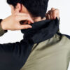 1913386-664999_CORE-Unify-Wind-Jacket-M_Closeup5