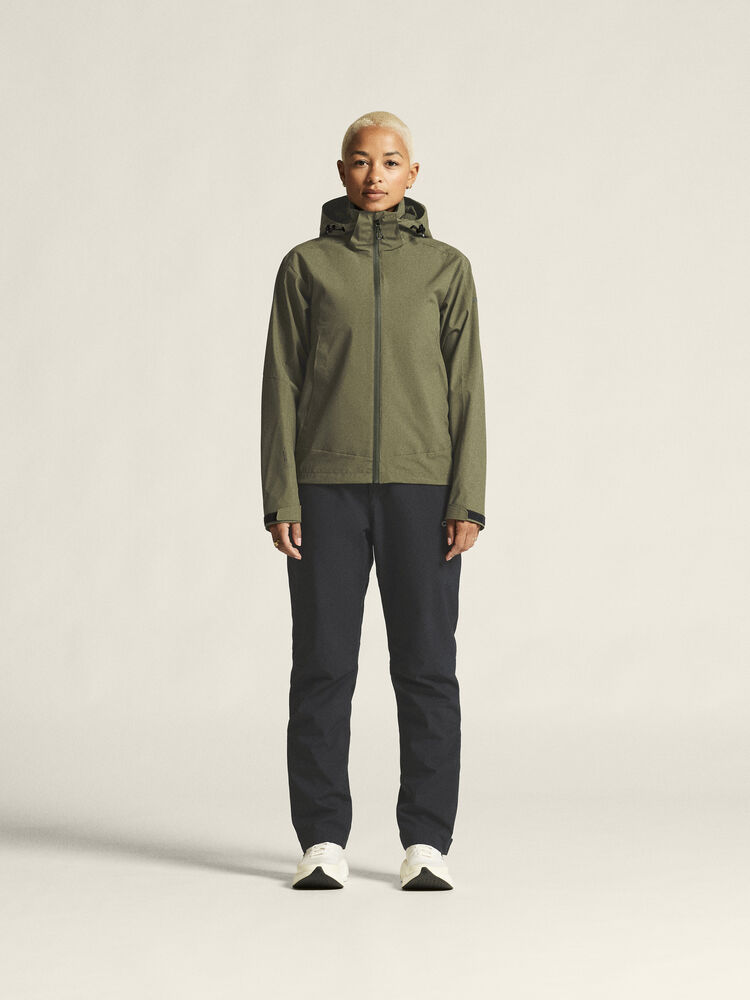 1913809-664000_CORE-Explore-Shell-Jacket-W_closeup1