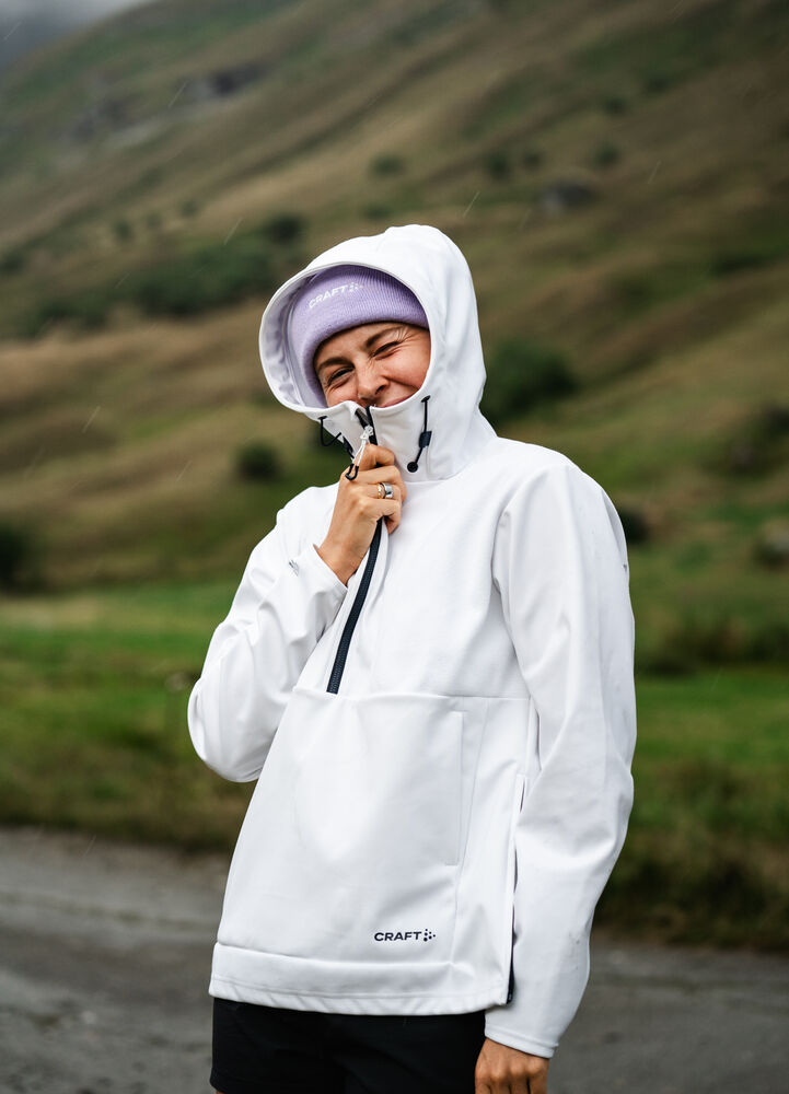 1914205-900396_NOR-ADV-Backcountry-Anorak-W_closeup8