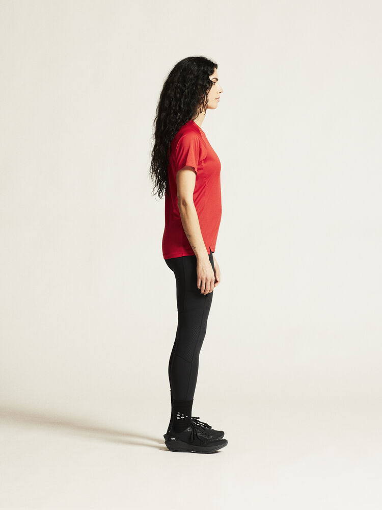 1914656-430000_Rush-2-SS-Tee-W_closeup2