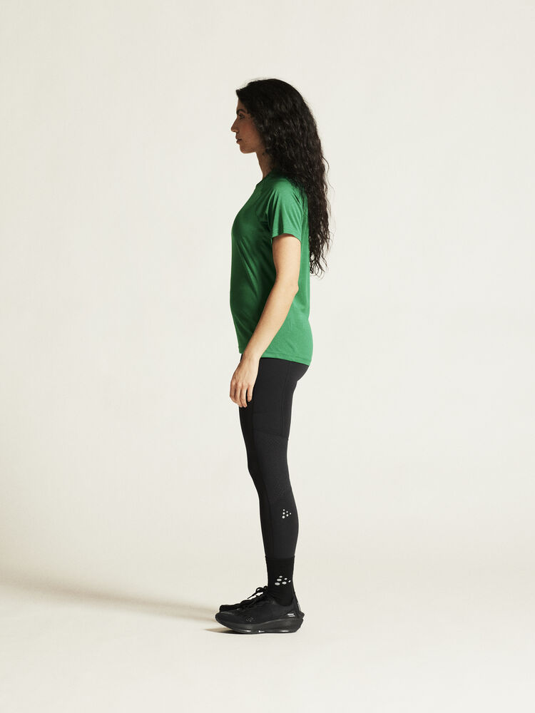 1914656-651000_Rush-2-SS-Tee-W_closeup3
