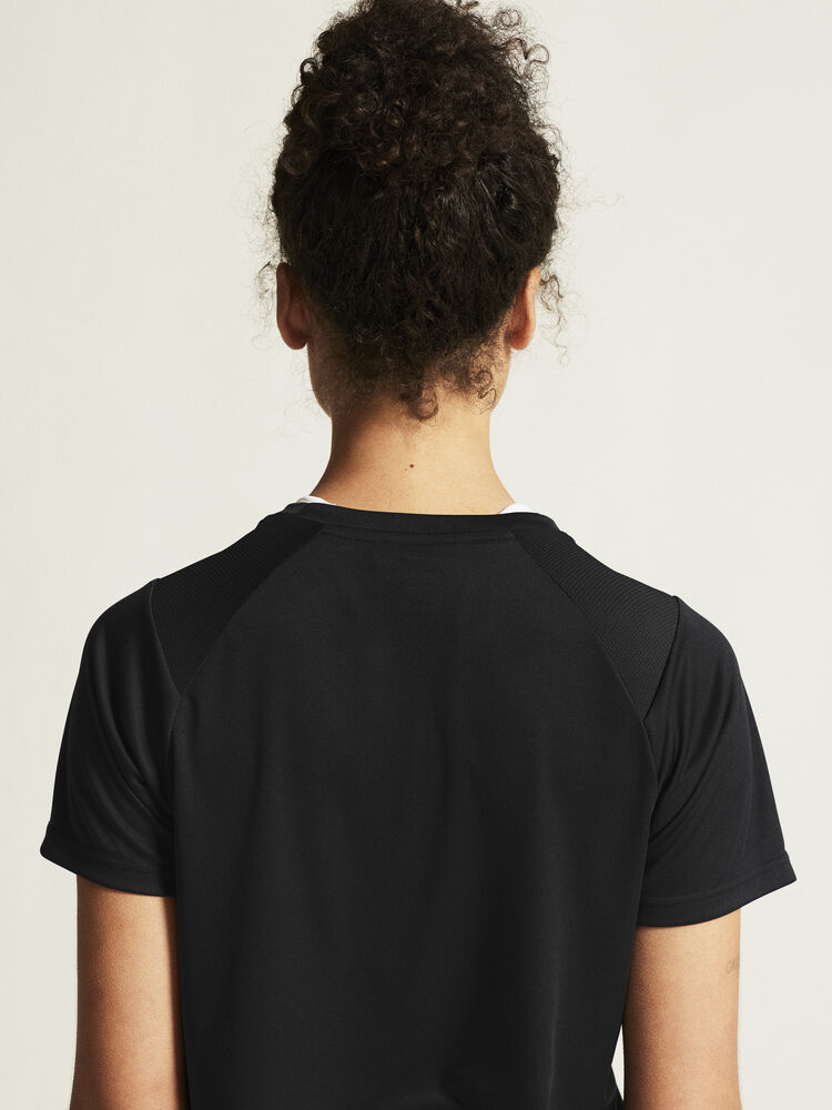 1914656-999000_Rush-2-SS-Tee-W_closeup7