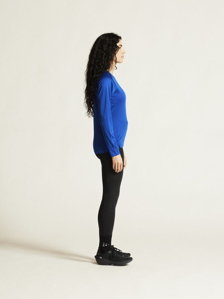 1914659-346000_Rush-2-LS-Tee-W_closeup2